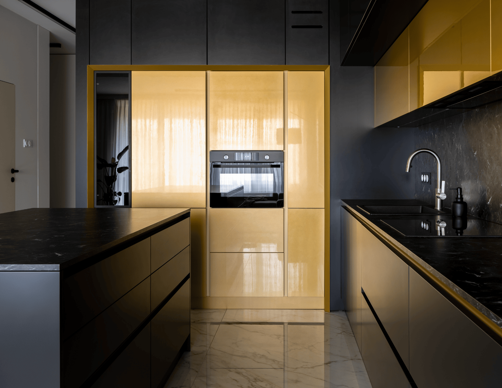 Achieve a timeless ambiance with European kitchen aesthetics that withstand changing trends. Classic designs, quality materials, and attention to detail make for enduring elegance in your culinary space.